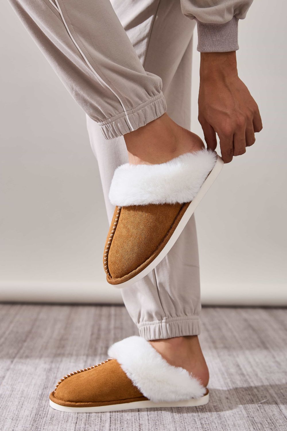 Faux Fur Round Toe Slippers - Vitalis Collection