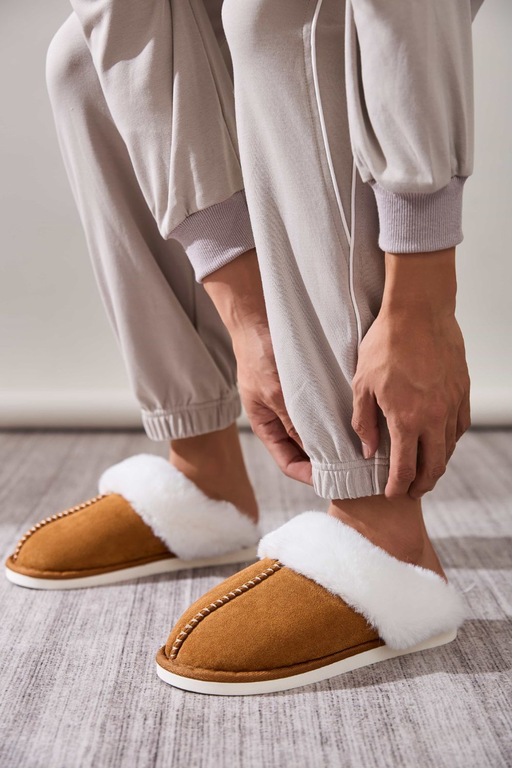 Faux Fur Round Toe Slippers - Vitalis Collection
