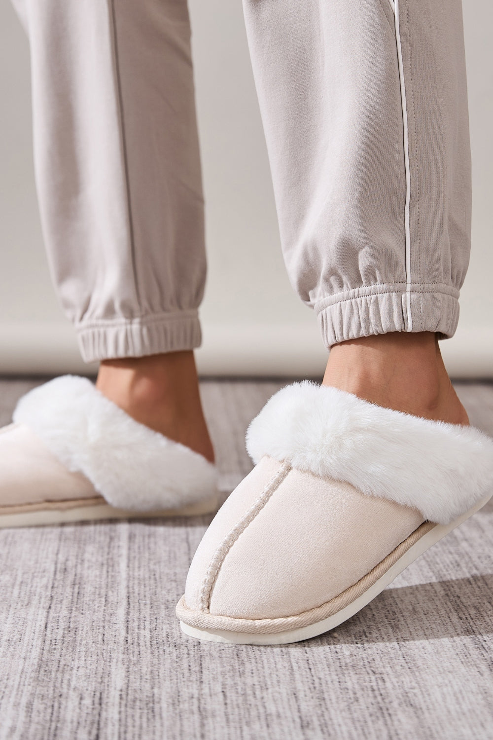 Faux Fur Round Toe Slippers - Vitalis Collection