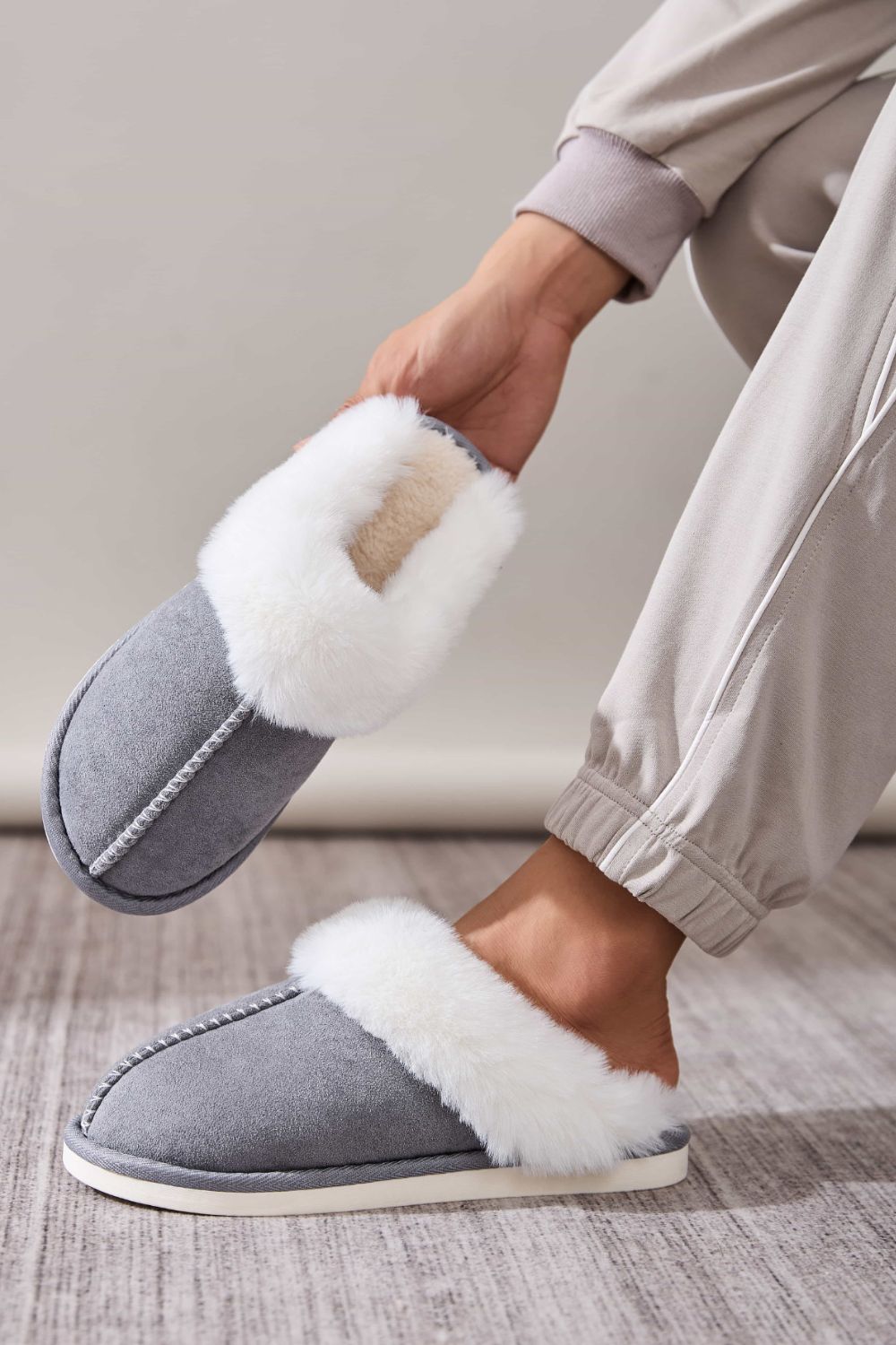 Faux Fur Round Toe Slippers - Vitalis Collection