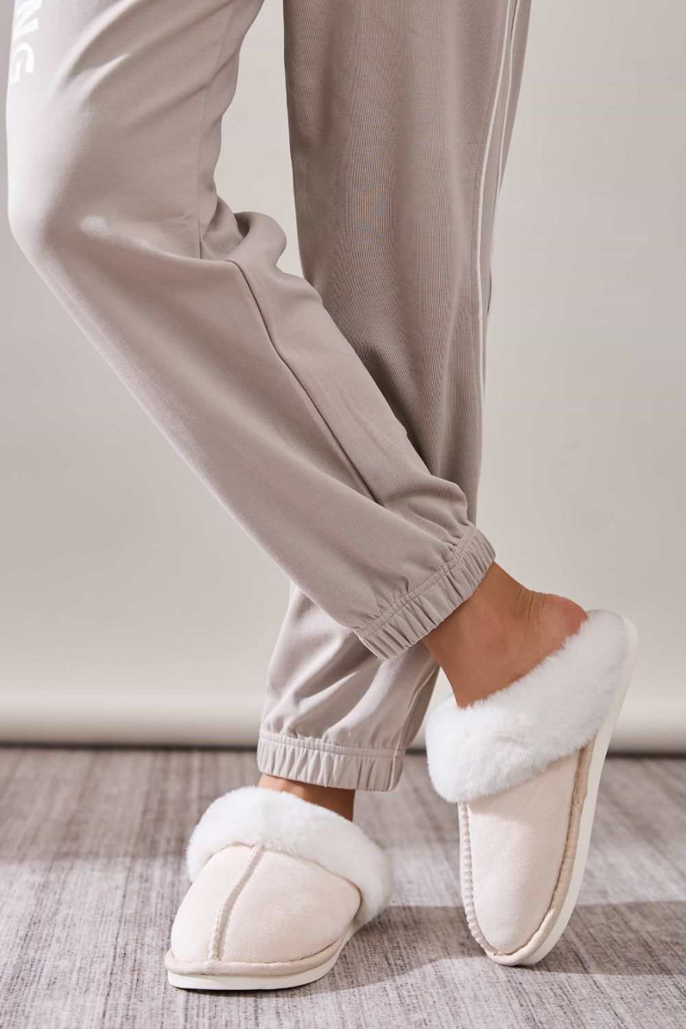 Faux Fur Round Toe Slippers - Vitalis Collection